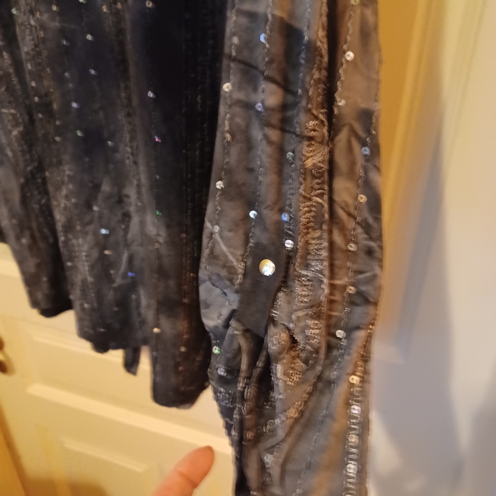 XL Cardigan - Picture 2 of 9